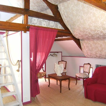 Bed and Breakfast Le Relais Du Mont Chauve Caumont-Sur-Aure Exteriér fotografie
