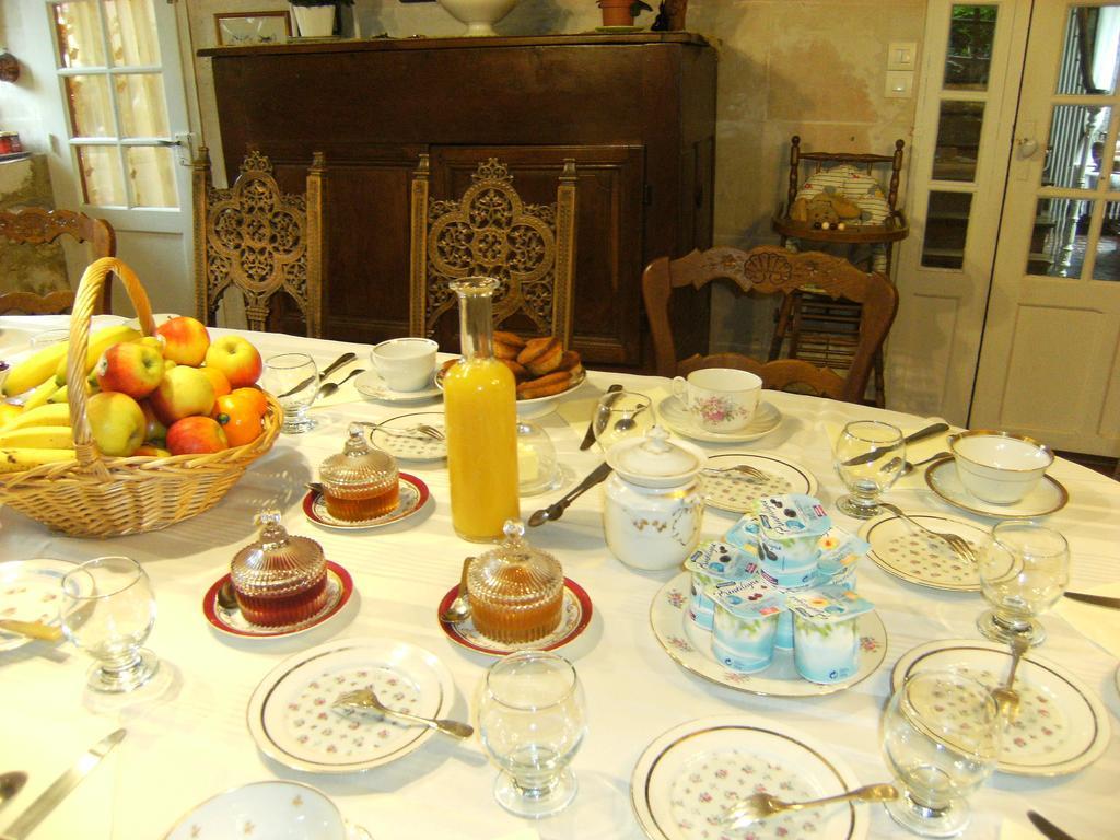 Bed and Breakfast Le Relais Du Mont Chauve Caumont-Sur-Aure Exteriér fotografie